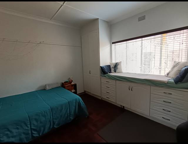 3 BEDROOM HOUSE FOR SALE IN SOUTH CREST